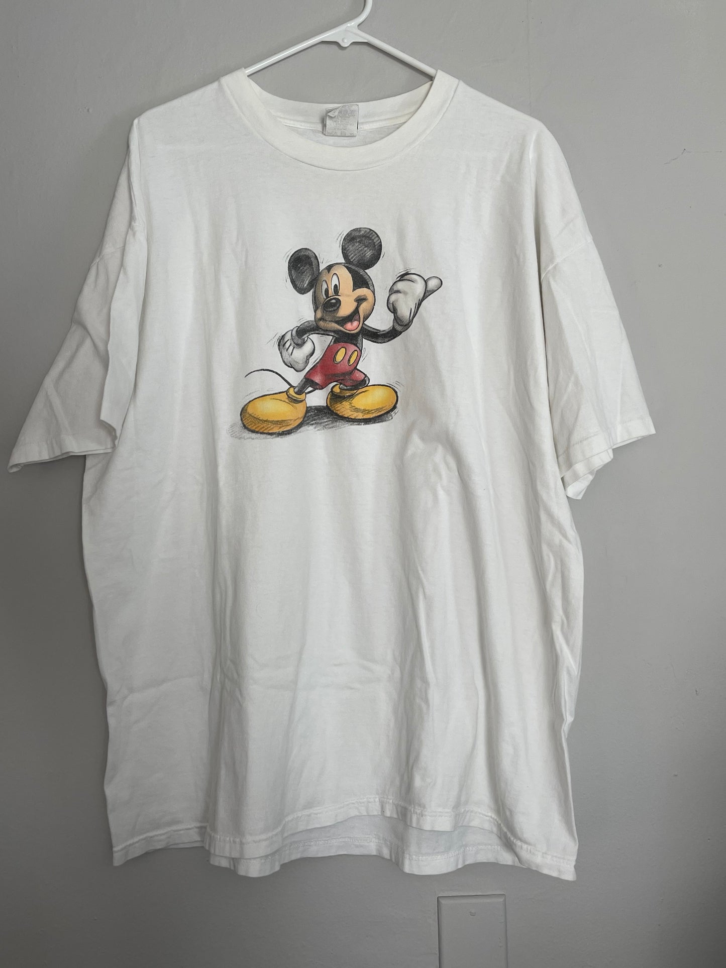 Mickey Mouse 90s tshirt